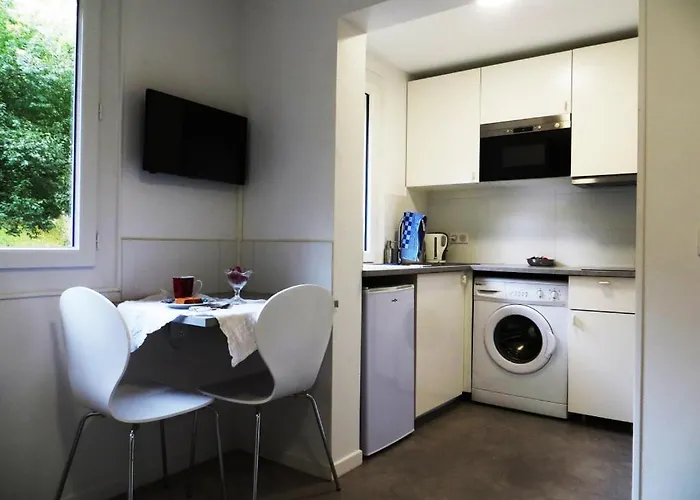 Facile, Lumineux, Parking, Metro, Proche Du Centre Apartament